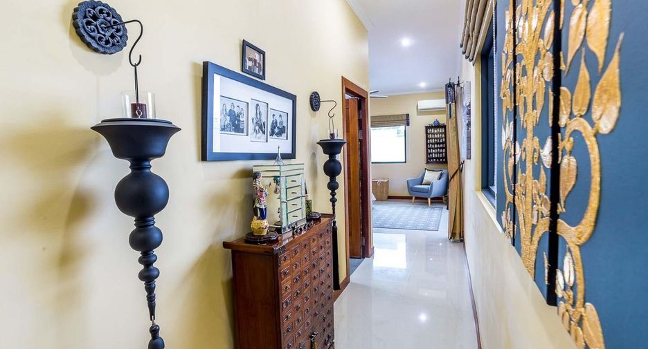 For sale 5 bedrooms villa in Hua Hin, Prachuap Khiri Khan