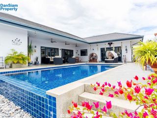 For sale 5 bedrooms villa in Hua Hin, Prachuap Khiri Khan