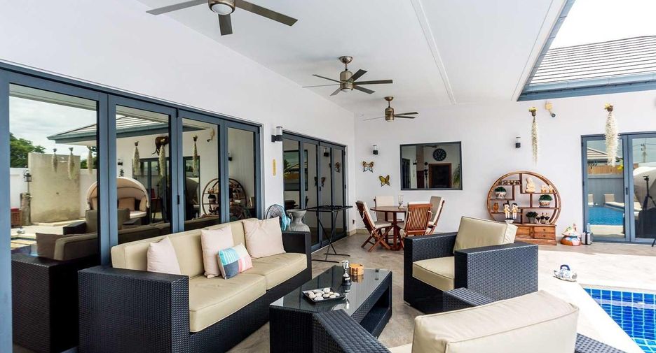 For sale 5 bedrooms villa in Hua Hin, Prachuap Khiri Khan