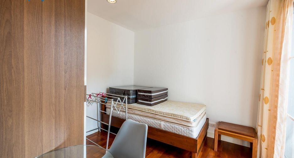Condo en venta de 2 habitaciones 