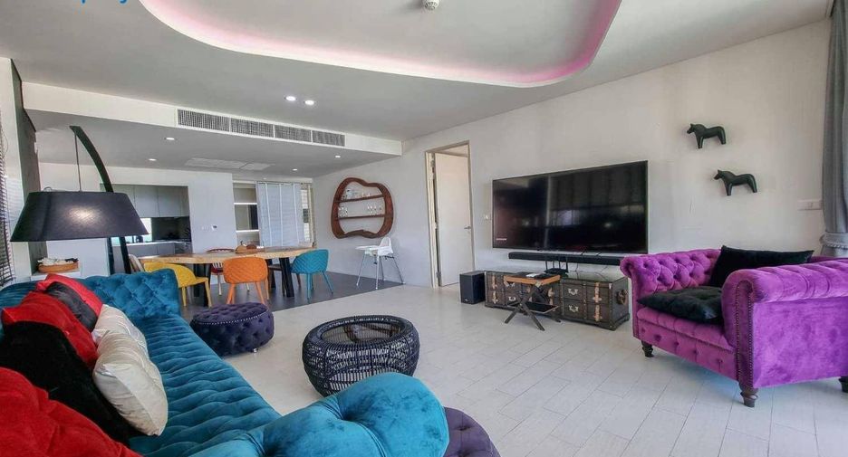 For sale 3 bedrooms villa in Hua Hin, Prachuap Khiri Khan