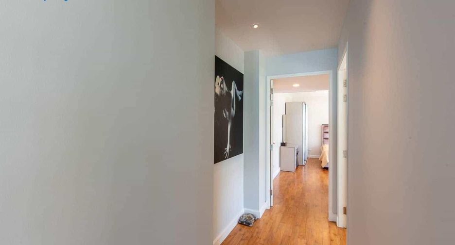Condo en venta de 4 habitaciones 