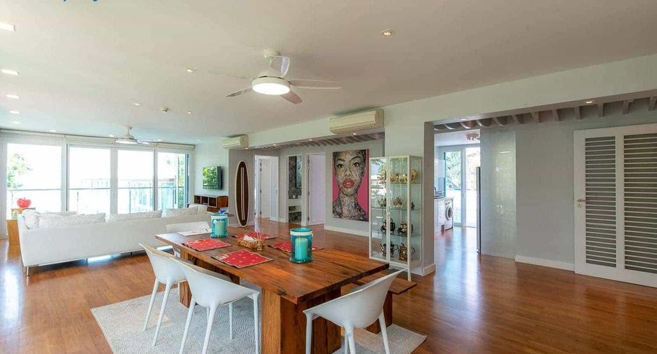 Condo en venta de 4 habitaciones 