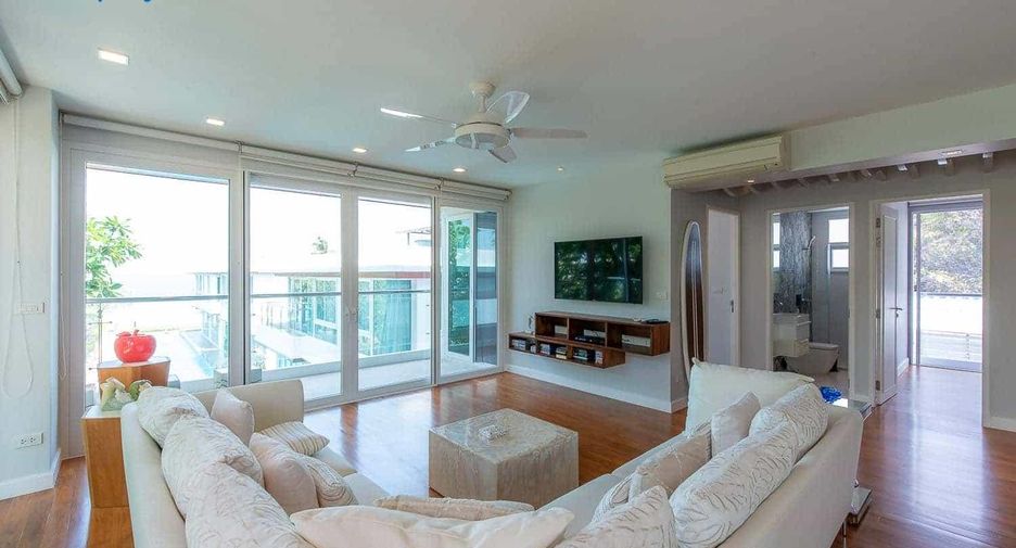 Condo en venta de 4 habitaciones 