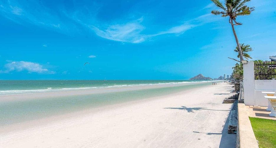 Condo en venta de 4 habitaciones 