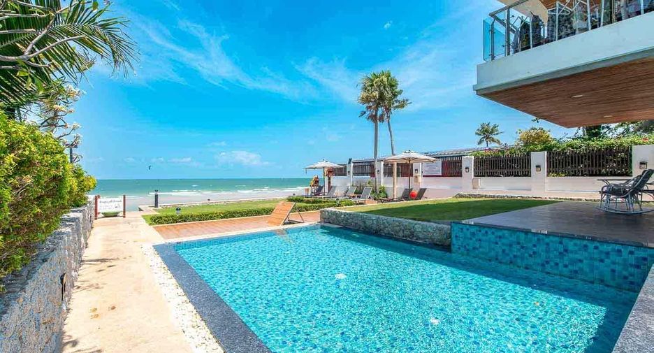 Condo en venta de 4 habitaciones 
