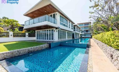 Condo en venta de 4 habitaciones 