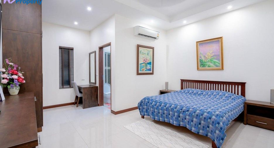 For sale 3 bedrooms villa in Cha Am, Phetchaburi