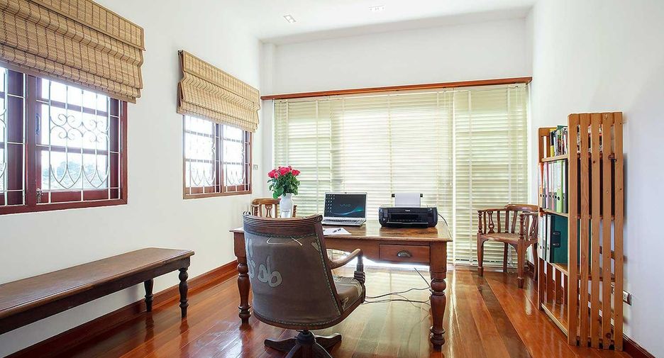 À vendre 6 chambres villa à Hua Hin, Prachuap Khiri Khan