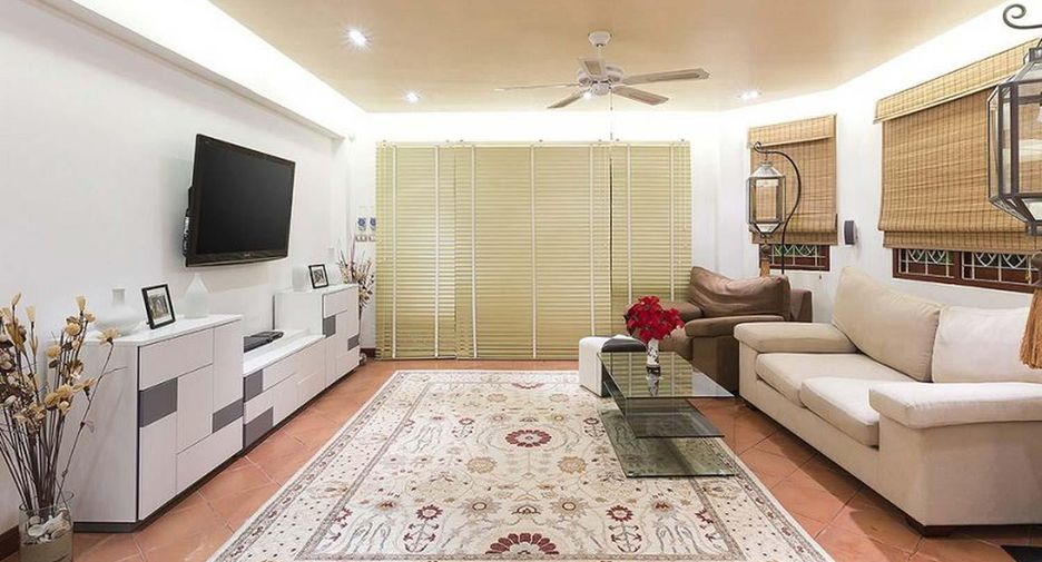 À vendre 6 chambres villa à Hua Hin, Prachuap Khiri Khan