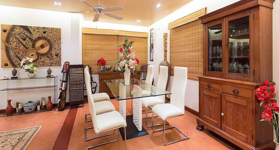 À vendre 6 chambres villa à Hua Hin, Prachuap Khiri Khan