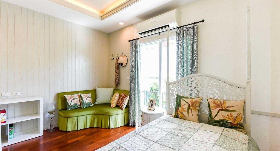 For sale 3 bedrooms villa in Cha Am, Phetchaburi