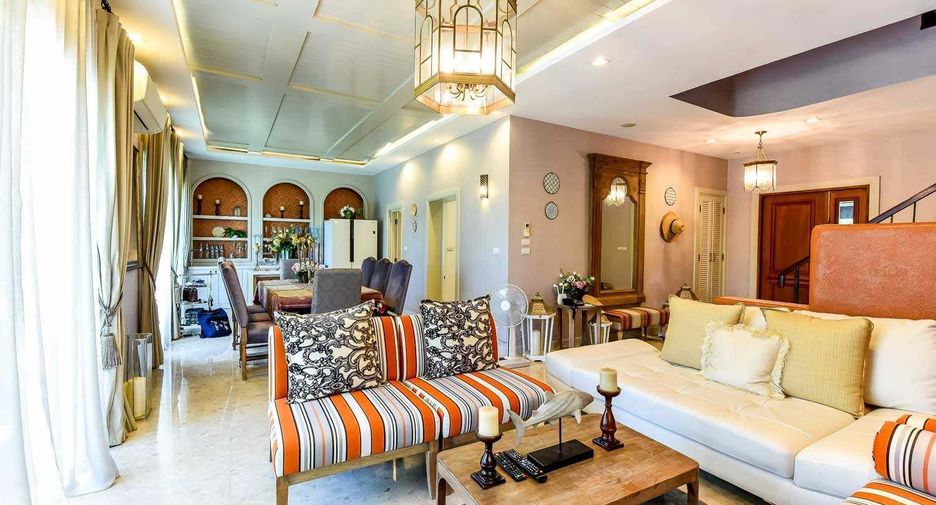 For sale 3 bedrooms villa in Cha Am, Phetchaburi