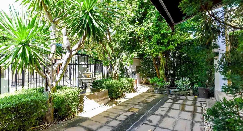 For sale 3 bedrooms villa in Cha Am, Phetchaburi