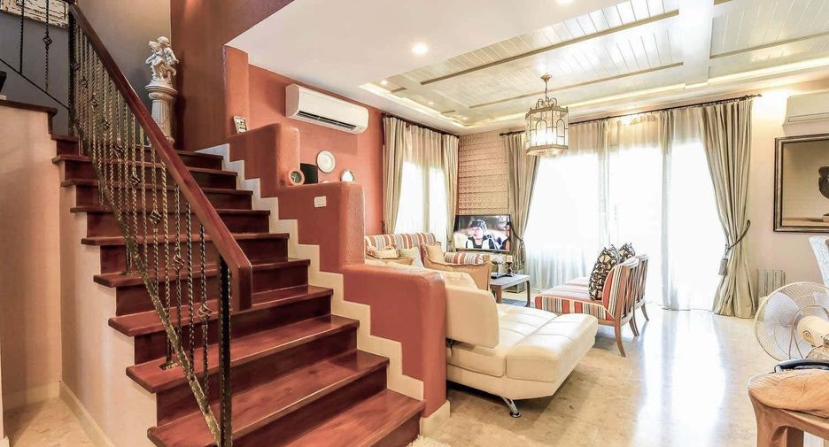 For sale 3 bedrooms villa in Cha Am, Phetchaburi