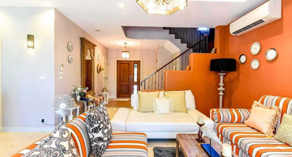 For sale 3 bedrooms villa in Cha Am, Phetchaburi