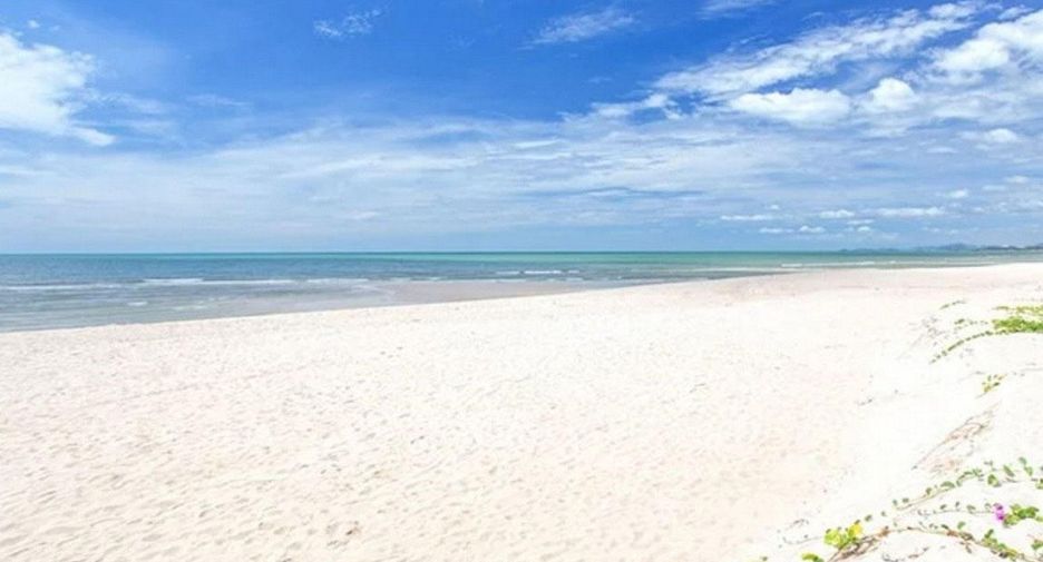 For sale 3 bedrooms villa in Cha Am, Phetchaburi