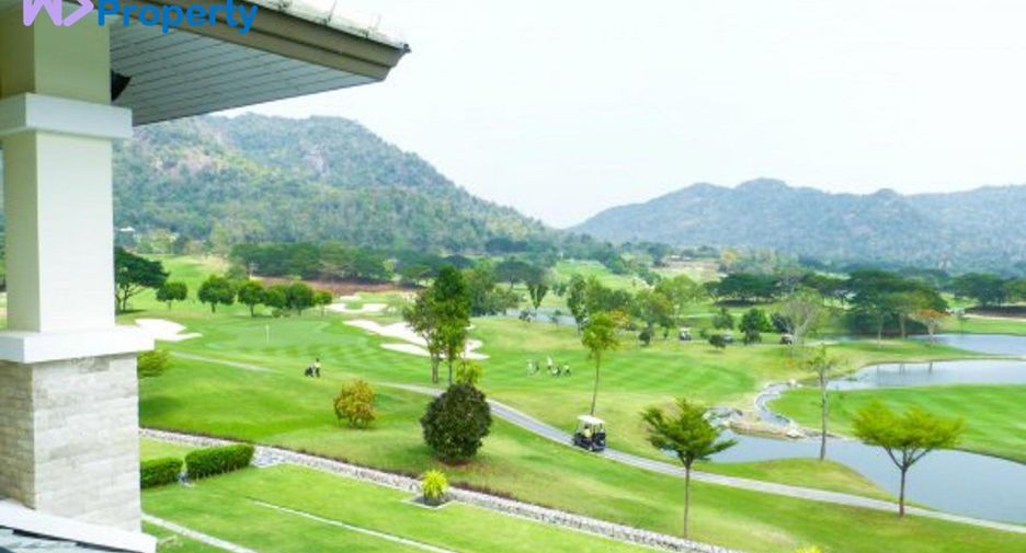 For sale 4 ベッドルーム villa in Hua Hin, Prachuap Khiri Khan