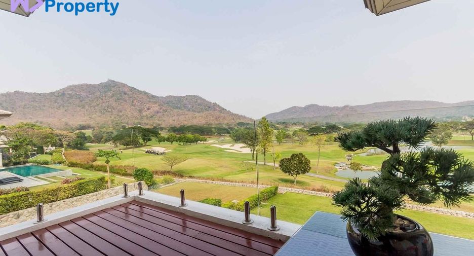 For sale 4 ベッドルーム villa in Hua Hin, Prachuap Khiri Khan