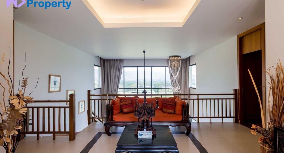 For sale 4 ベッドルーム villa in Hua Hin, Prachuap Khiri Khan