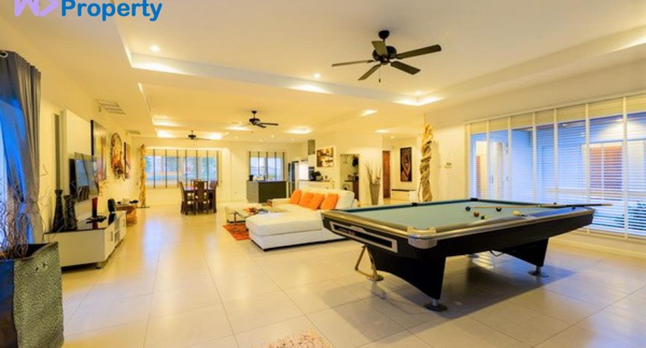 For sale 4 bedrooms villa in Hua Hin, Prachuap Khiri Khan