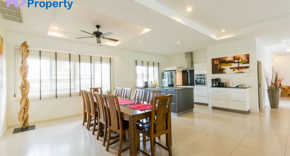For sale 4 bedrooms villa in Hua Hin, Prachuap Khiri Khan
