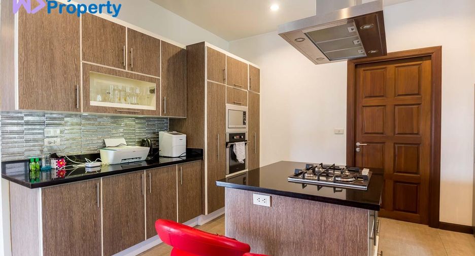 For sale 4 ベッドルーム villa in Hua Hin, Prachuap Khiri Khan