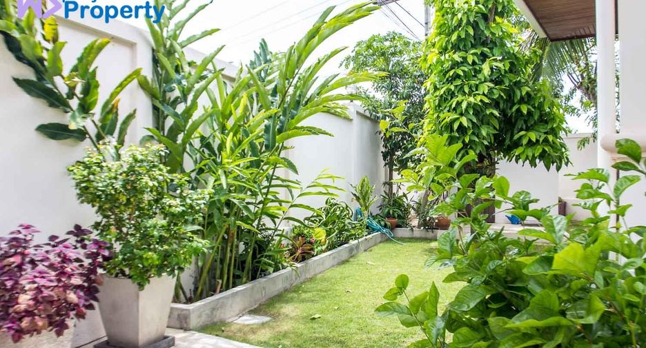 For sale 4 ベッドルーム villa in Hua Hin, Prachuap Khiri Khan