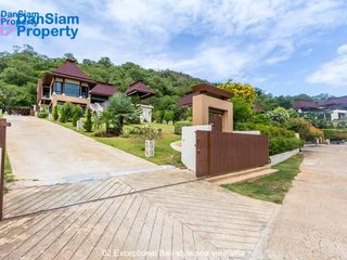 For sale 4 bedrooms villa in Pran Buri, Prachuap Khiri Khan