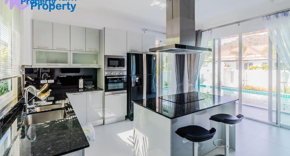 For sale 3 ベッドルーム villa in Hua Hin, Prachuap Khiri Khan