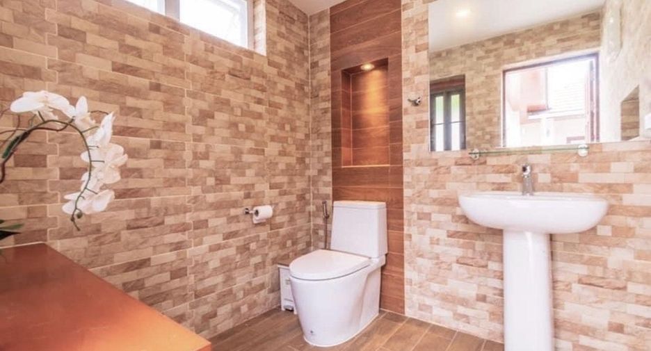 For sale 4 bedrooms villa in Hua Hin, Prachuap Khiri Khan