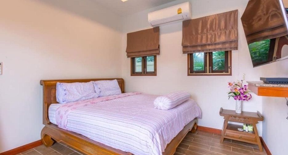 For sale 4 bedrooms villa in Hua Hin, Prachuap Khiri Khan