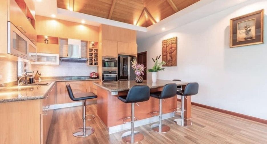 For sale 4 bedrooms villa in Hua Hin, Prachuap Khiri Khan