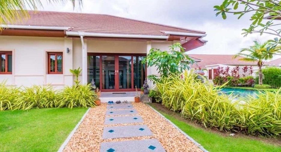 For sale 4 bedrooms villa in Hua Hin, Prachuap Khiri Khan