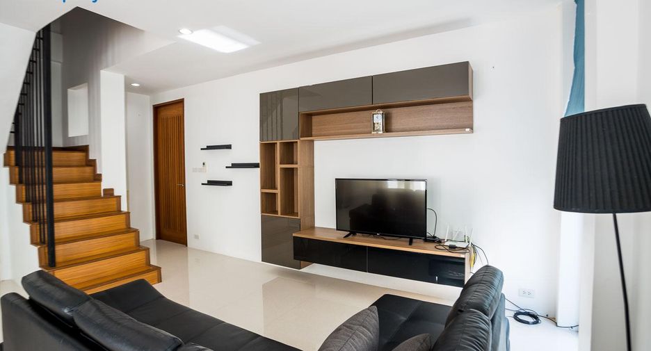 Casa adosada en venta de 2 habitaciones en Hua Hin, Prachuap Khiri Khan