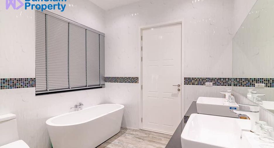 Villa en venta de 5 habitaciones en Cha Am, Phetchaburi