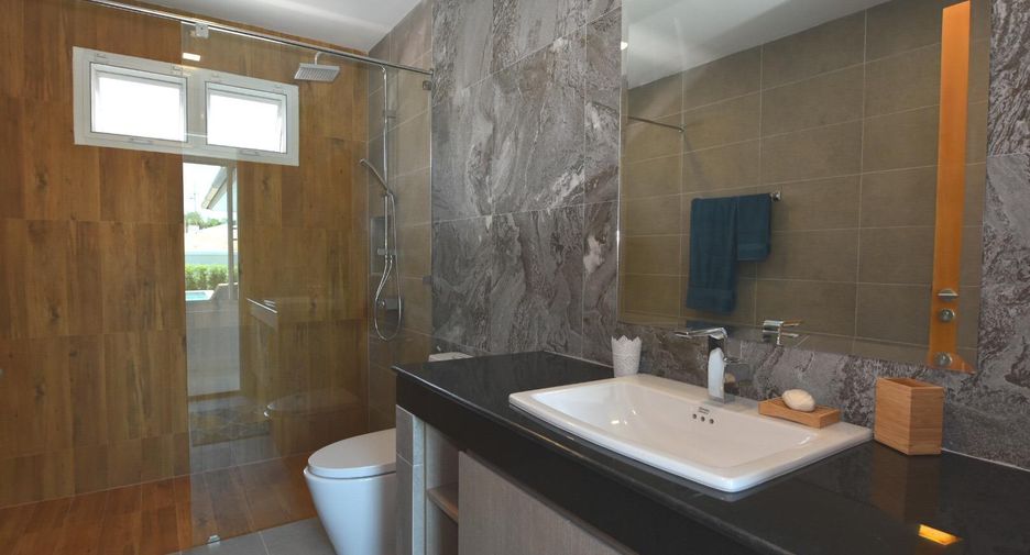 For sale 3 bedrooms villa in Hua Hin, Prachuap Khiri Khan