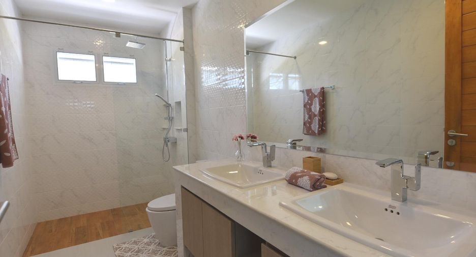 For sale 3 bedrooms villa in Hua Hin, Prachuap Khiri Khan