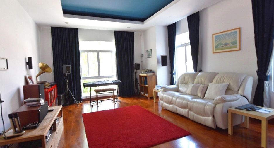 À vendre 5 chambres villa à Hua Hin, Prachuap Khiri Khan