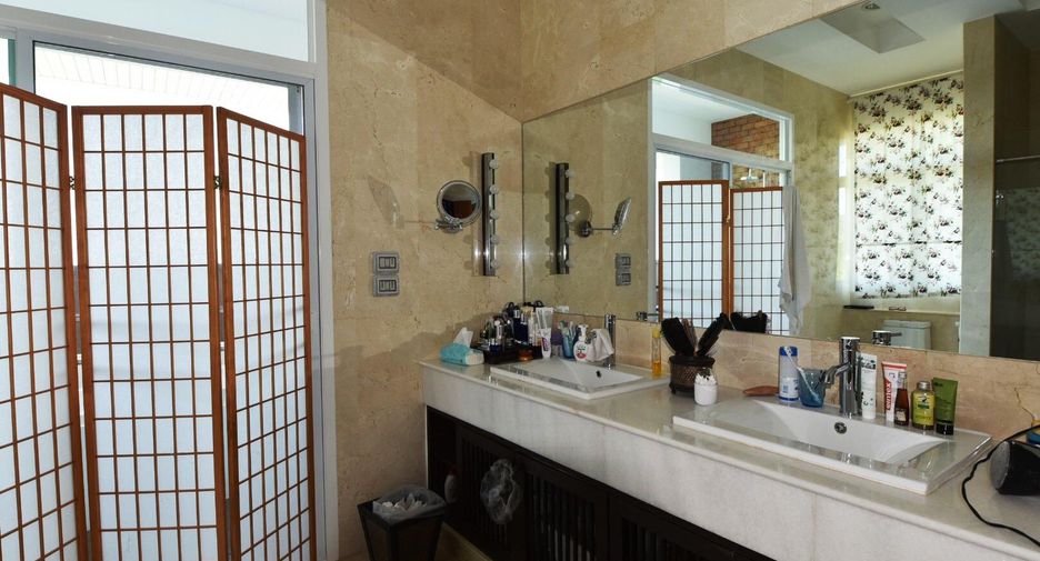 À vendre 5 chambres villa à Hua Hin, Prachuap Khiri Khan