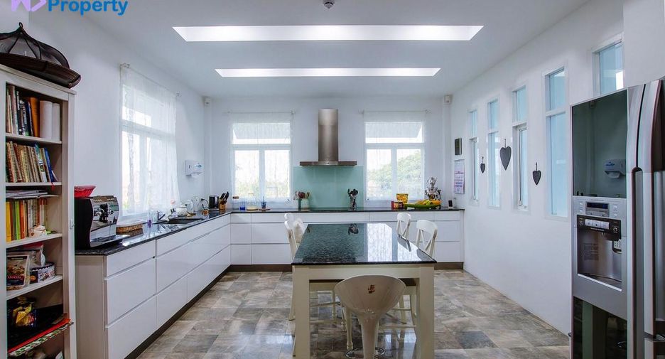 À vendre 5 chambres villa à Hua Hin, Prachuap Khiri Khan
