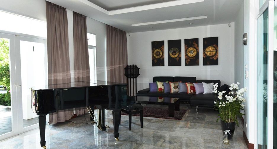 À vendre 5 chambres villa à Hua Hin, Prachuap Khiri Khan
