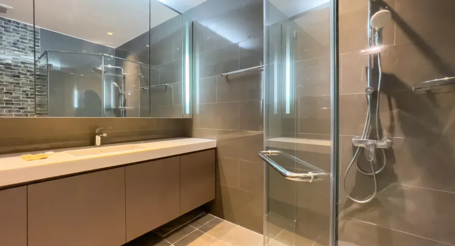 Condo en alquiler de 2 habitaciones en Sathon, Bangkok