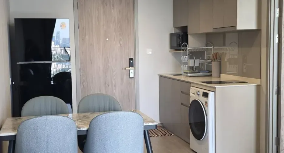Condo en alquiler de 1 habitaciones en Sathon, Bangkok