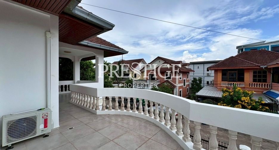 À vendre 4 chambres maison à East Pattaya, Pattaya