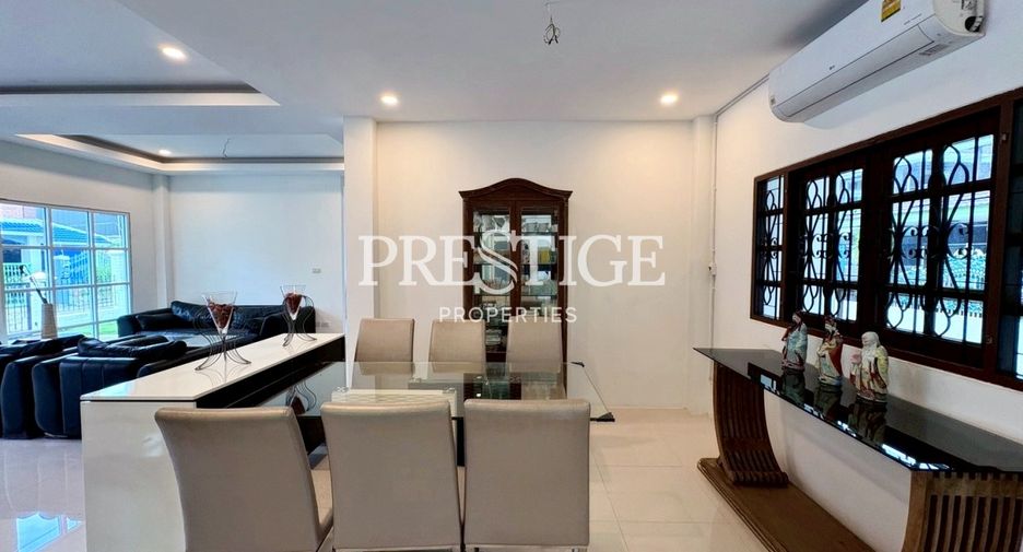 À vendre 4 chambres maison à East Pattaya, Pattaya