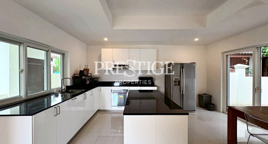 À vendre 4 chambres maison à East Pattaya, Pattaya