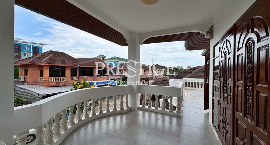 À vendre 4 chambres maison à East Pattaya, Pattaya
