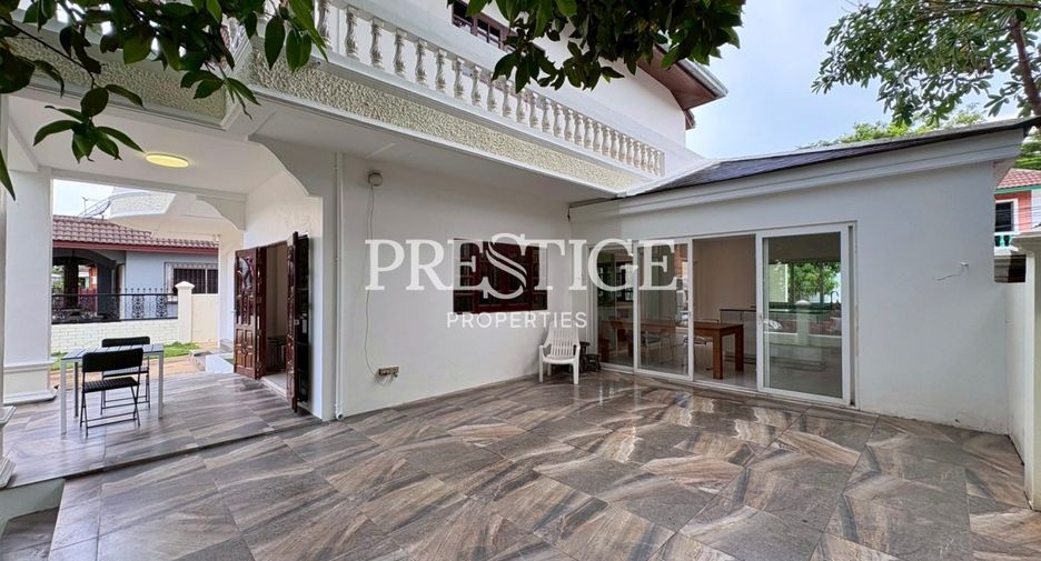 À vendre 4 chambres maison à East Pattaya, Pattaya