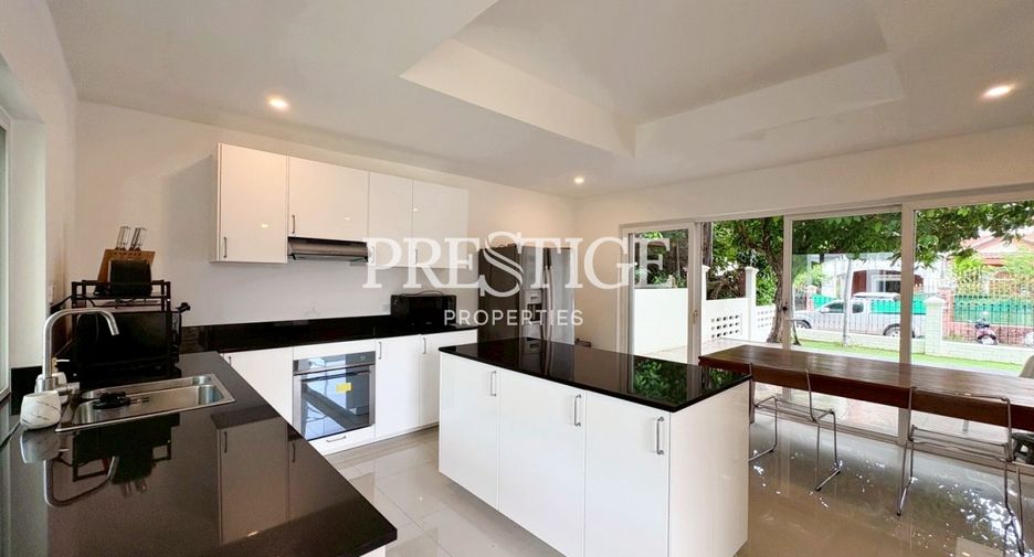 À vendre 4 chambres maison à East Pattaya, Pattaya